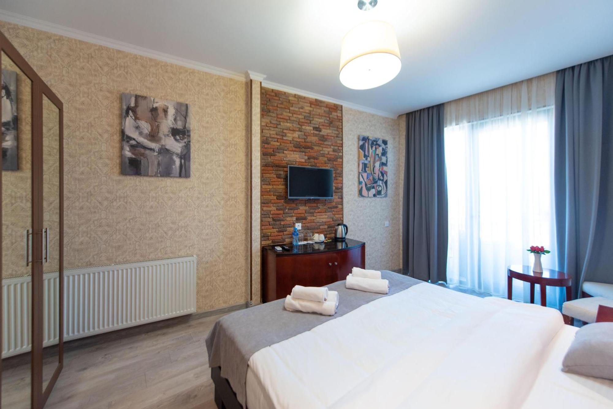 Kraveli Hotel Tbilisi Eksteriør billede